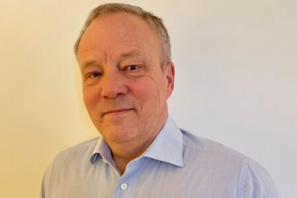Bilde viser Mikael Hemmingberg som er salgsansvarlig i sverige